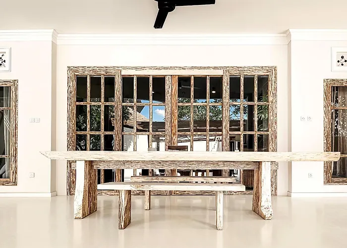 Malicott Bidadari Villa *